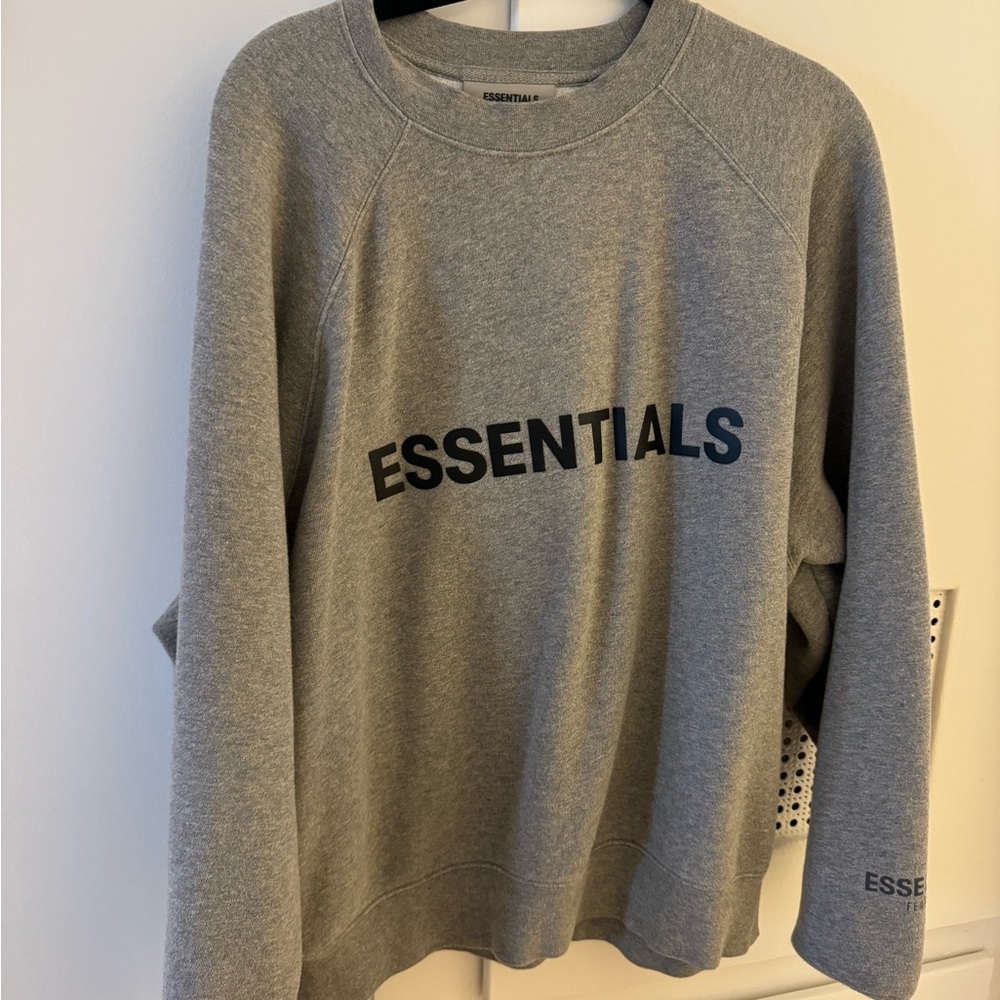 Essentials Crewneck